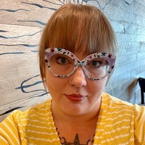 Meet your Posher, Sarah Elisabeth